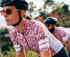 Wardrobe Hacks: Why Seasonal Fashion Cycling Boosts Your Style