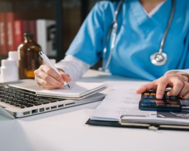 How Medical Billing Assistants Can Help Practices Avoid Legal Issues